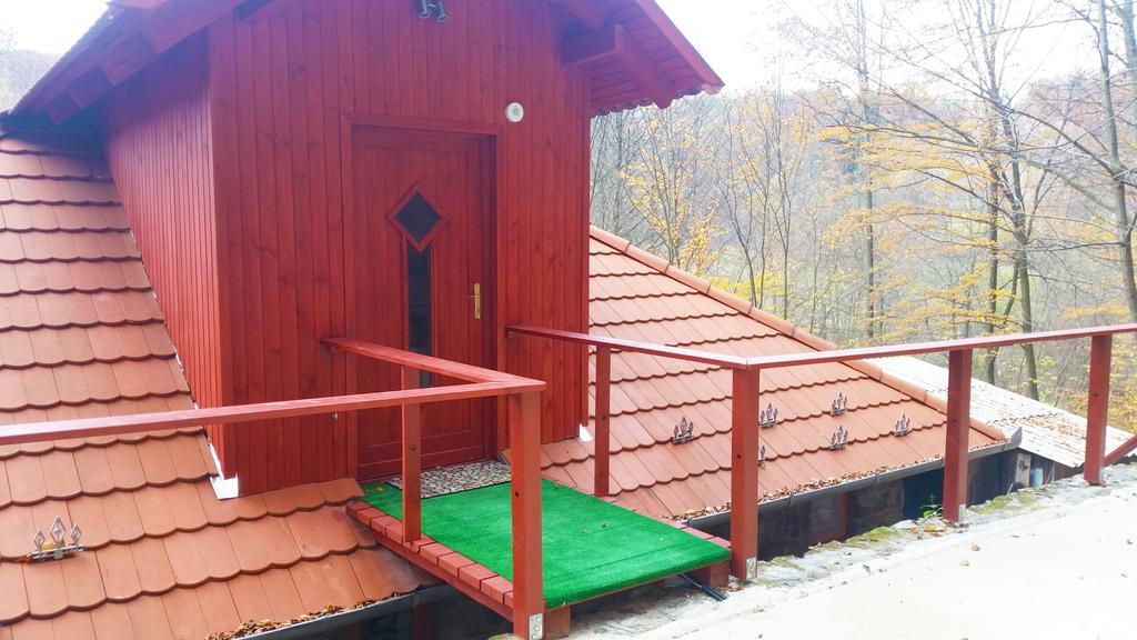 Porcelan Vendeghaz Apartmán Hollohaza